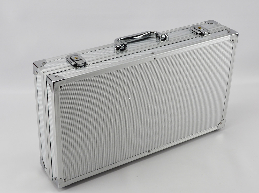 Lichtgewichtaluminium Hard Geval met Scherpe Grootte 300 van het Hoekontwerp * 180 * 80mm