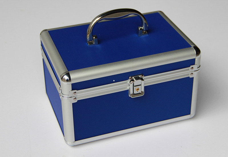 Het blauwe de doos van de aluminiumeerste hulp draagbare artsengeval voor draagt geneeskunde en geneeskundehulpmiddelen